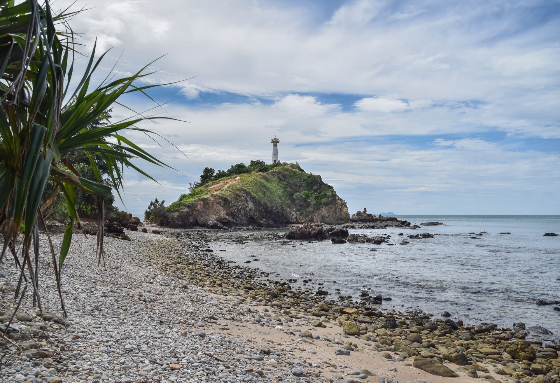 Coastline and forest at Mu Ko Lanta National Park, Koh Lanta
