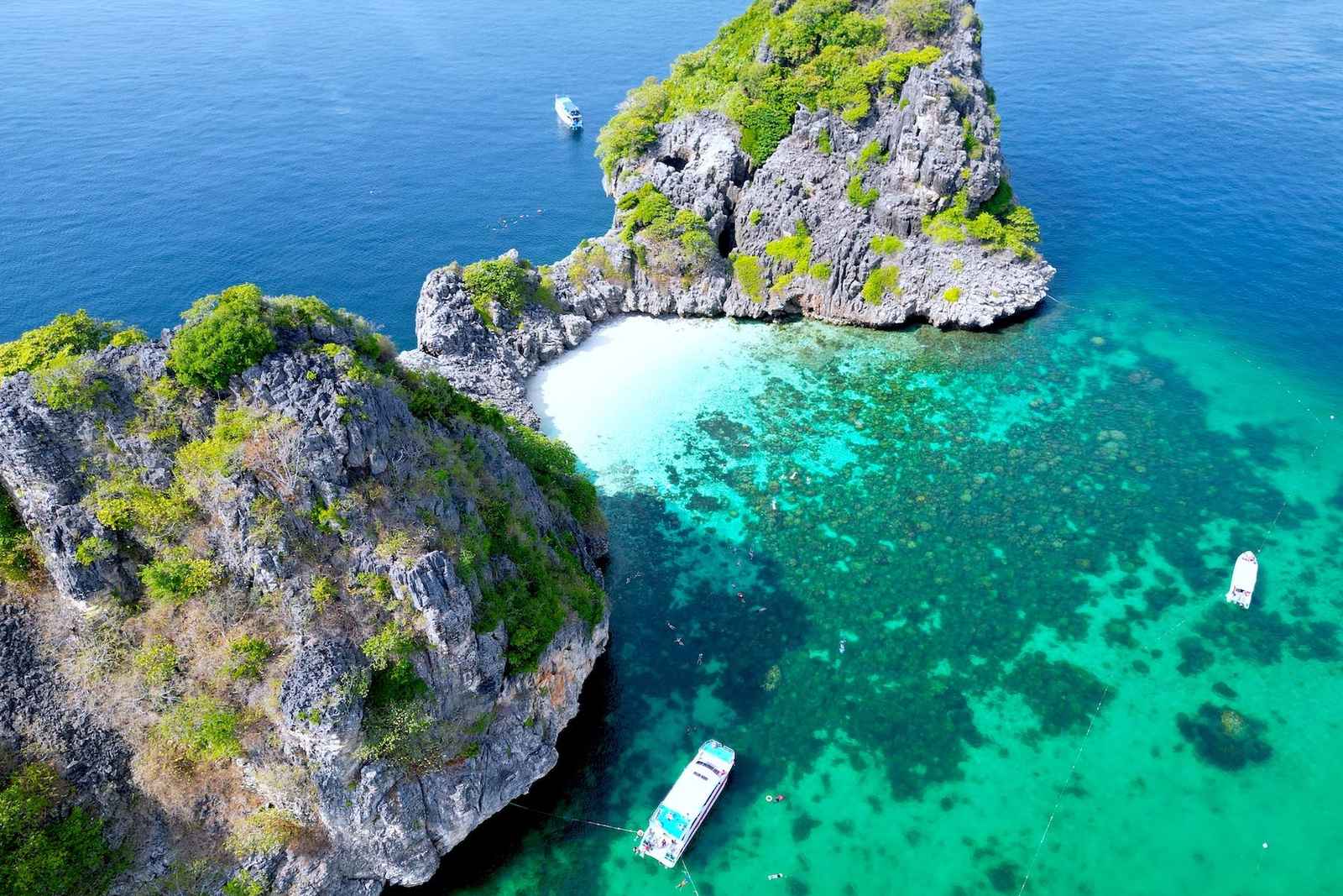 Koh Rok & Koh Haa Snorkel Tour with Lunch Buffet